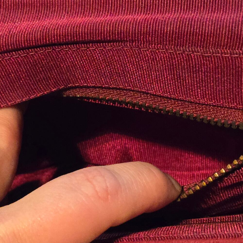 80s Vintage Maroon Clutch - Picture 4 of 6